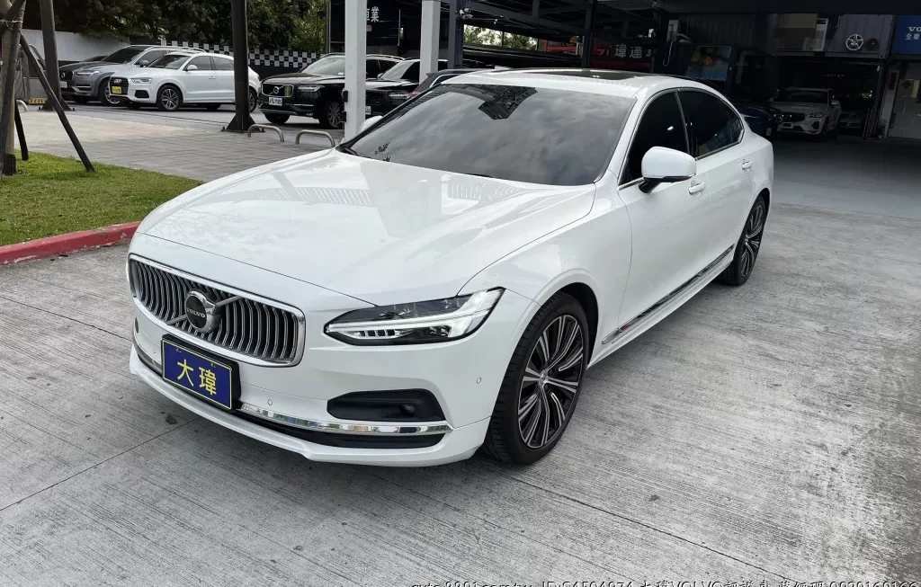 Volvo S90 2022款 22.5年式B4 Inscription 白色〡139.8萬 新車價275.5萬